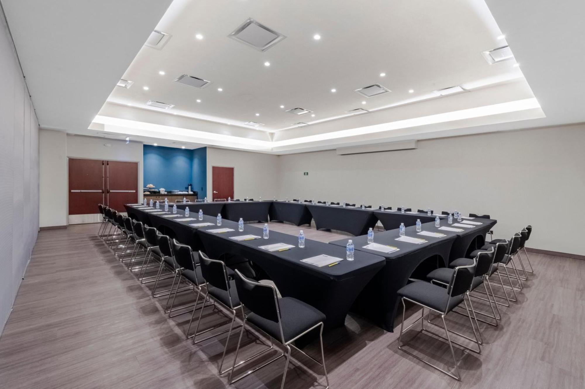 Express By Marriott Hotel 3*