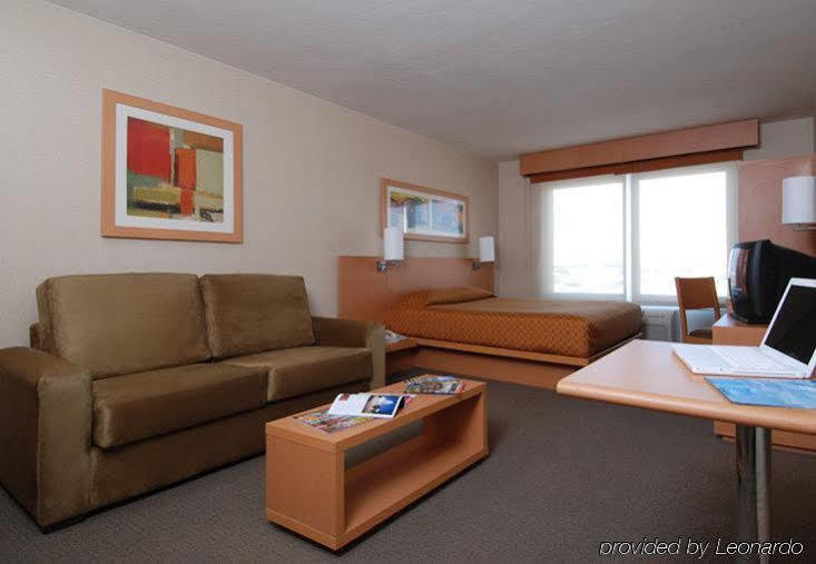 Hotel Express By Marriott Hermosillo